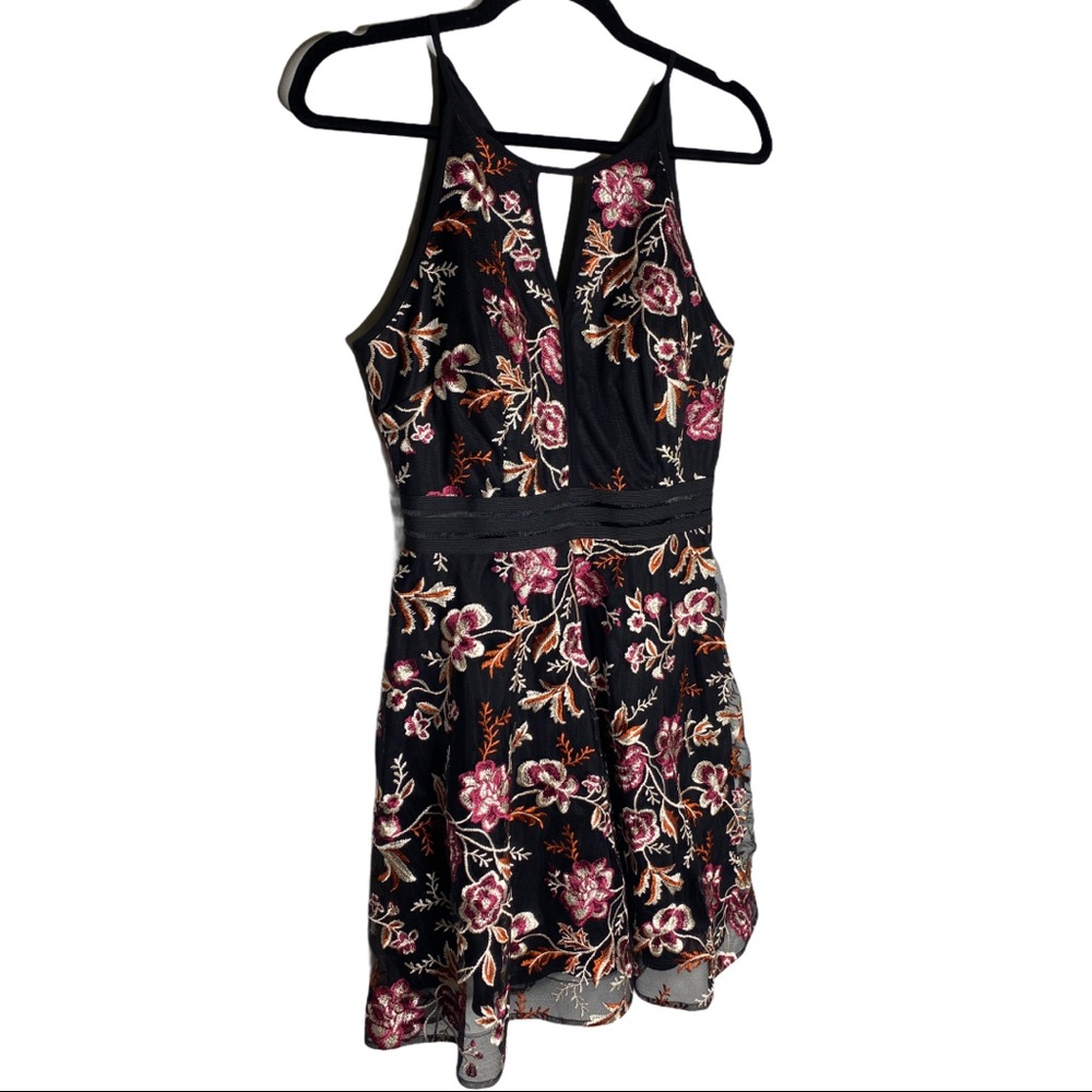 BCX Dress floral halter top v-neck dress size 11 - Picture 12 of 12